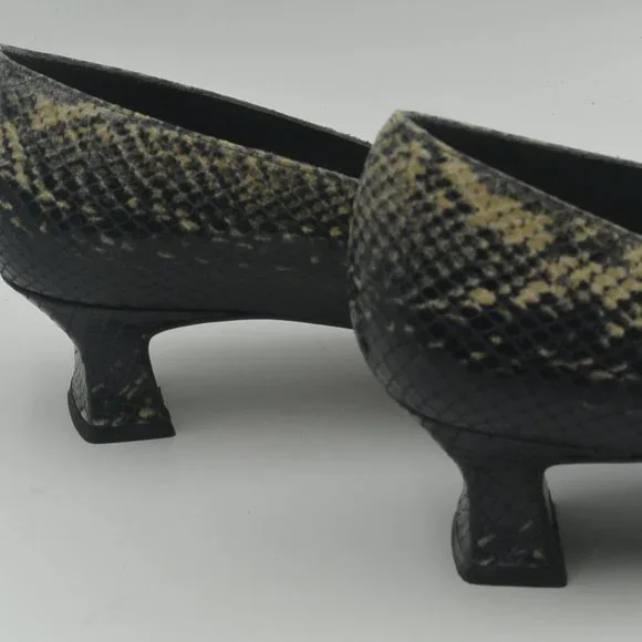 Stuart Weitzman Snakeskin Leather Pumps 7 M Black Tan Square Toe Kitten Heel - Picture 7 of 12